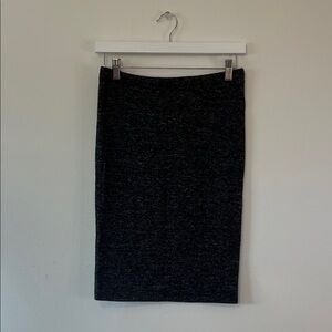 EXPRESS Super Soft and Stretchy Grey Patterned Pencil Skirt